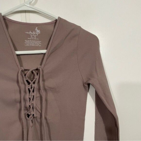 Intimately Free People Mauve Lattice Tie Long Sleeve Ribbed T-Shirt - Picture 3 of 4
